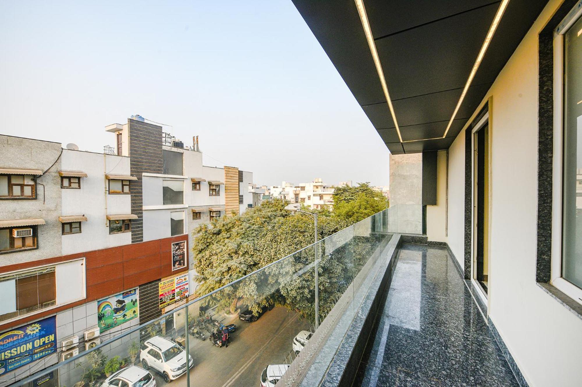 Fabhotel Prime Qotel Janakpuri Delhi  Exterior photo